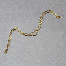 14k Yellow Gold 7 inch Figaro Chain Bracelet with Heart (4.50 mm)